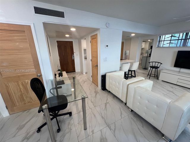 1390 Ocean Drive 101, Miami Beach, FL 33139