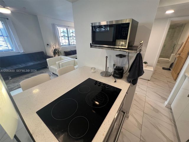 1390 Ocean Drive 101, Miami Beach, FL 33139
