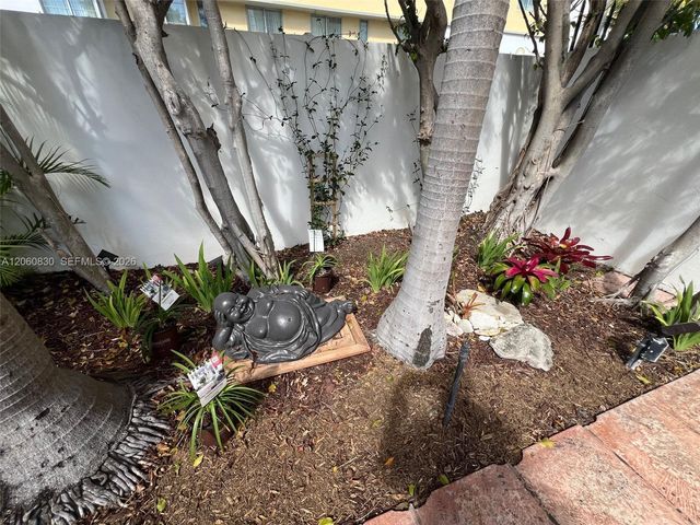 1390 Ocean Drive 101, Miami Beach, FL 33139