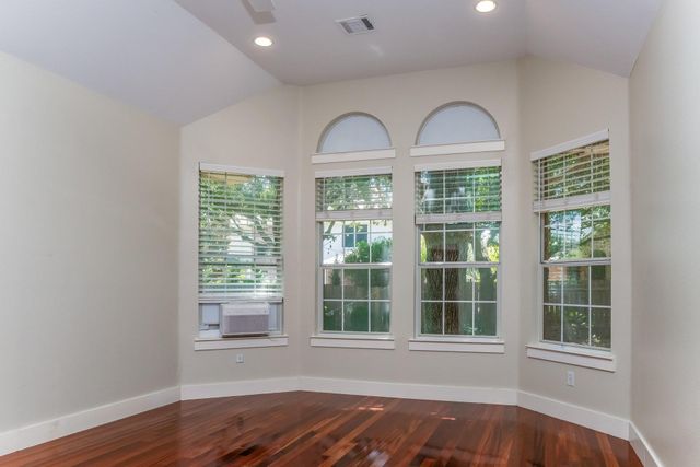 3006 Covington PL, Round Rock, TX 78681