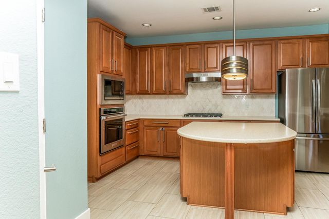 3006 Covington PL, Round Rock, TX 78681