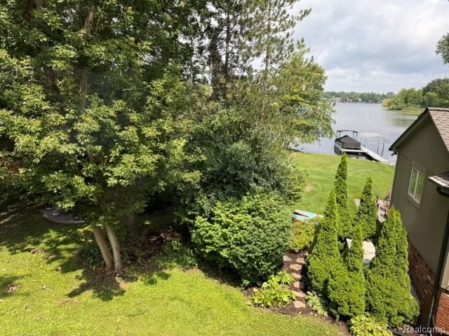 2557 Orbit Drive, Lake Orion, MI 48360