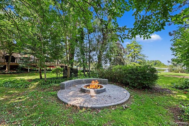 2557 Orbit Drive, Lake Orion, MI 48360