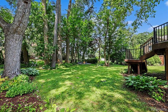 2557 Orbit Drive, Lake Orion, MI 48360