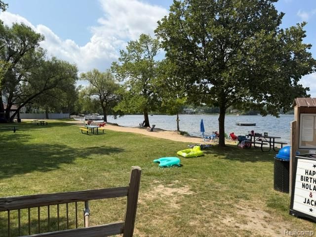 2557 Orbit Drive, Lake Orion, MI 48360