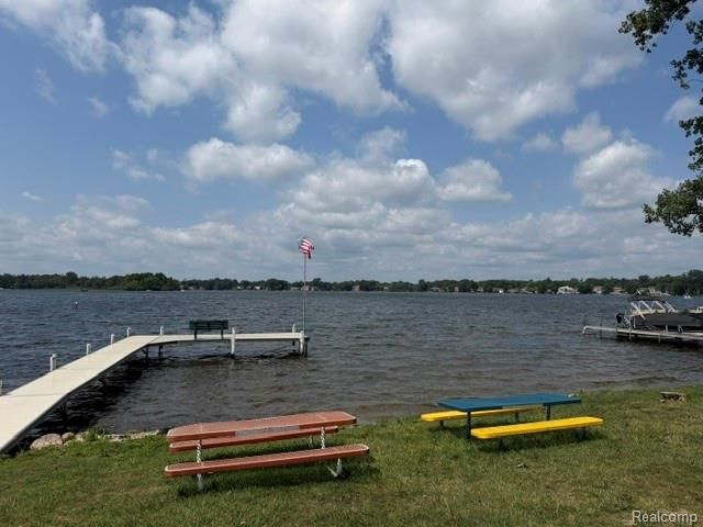 2557 Orbit Drive, Lake Orion, MI 48360