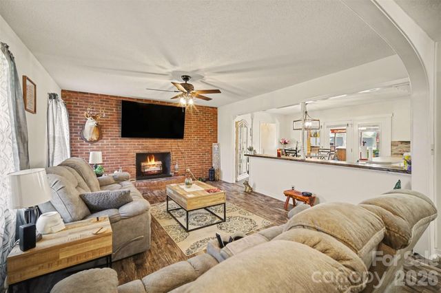 1087 Greenbriar Drive, Lancaster, SC 29720