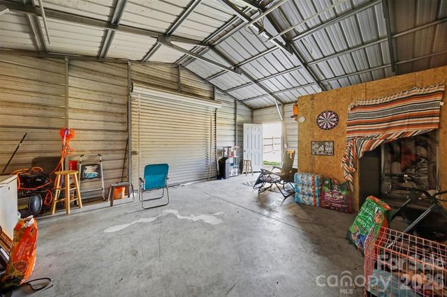 1087 Greenbriar Drive, Lancaster, SC 29720