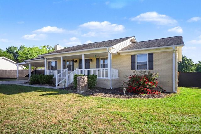 1087 Greenbriar Drive, Lancaster, SC 29720