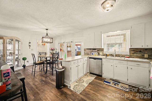 1087 Greenbriar Drive, Lancaster, SC 29720