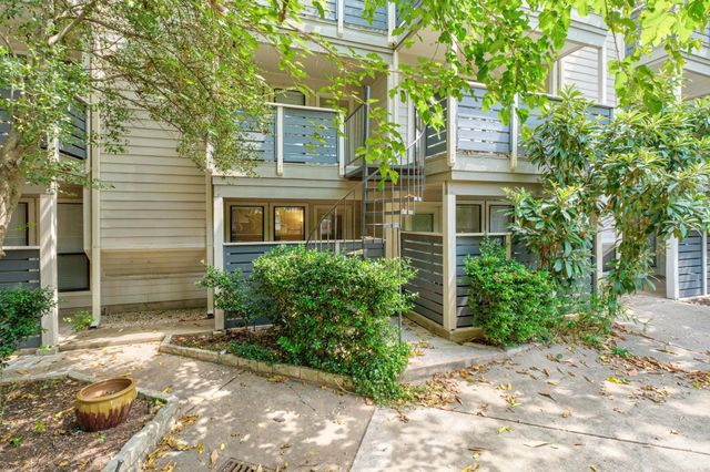 1404 Norwalk LN 206, Austin, TX 78703