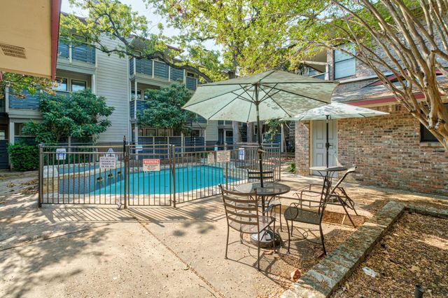 1404 Norwalk LN 206, Austin, TX 78703
