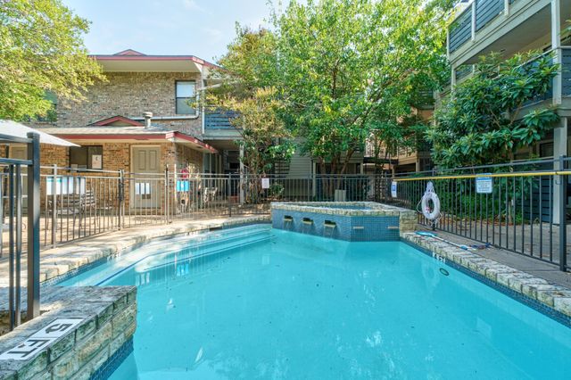 1404 Norwalk LN 206, Austin, TX 78703