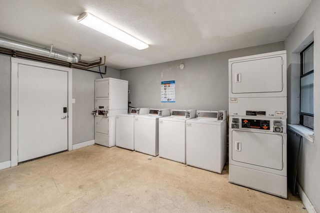 1404 Norwalk LN 206, Austin, TX 78703