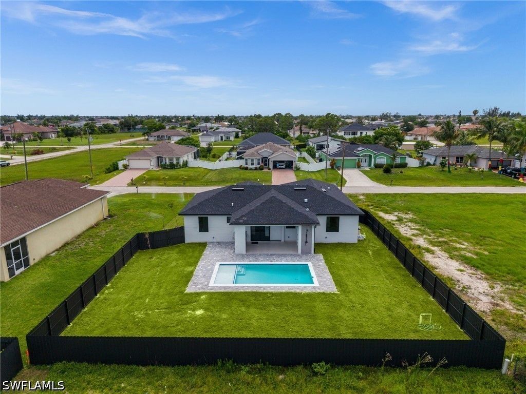 Image 43 of property listing at 409 NW 25TH PL, Cape Coral, FL 33993