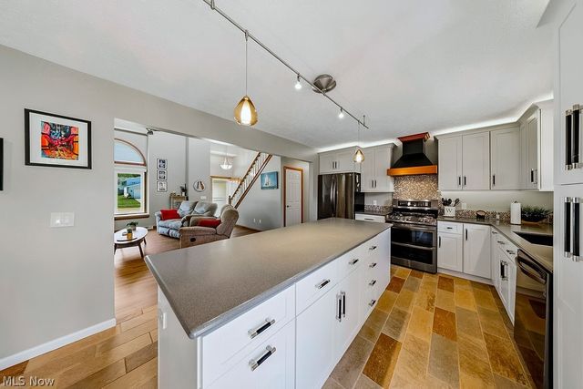 5859 Sequoia Court, Mentor On The Lake, OH 44060