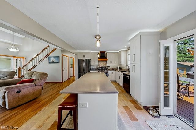 5859 Sequoia Court, Mentor On The Lake, OH 44060