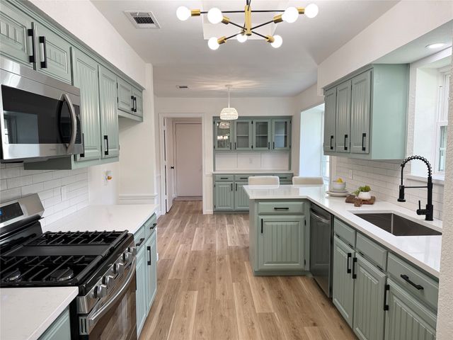 706 Stoneybrook Drive, Wylie, TX 75098