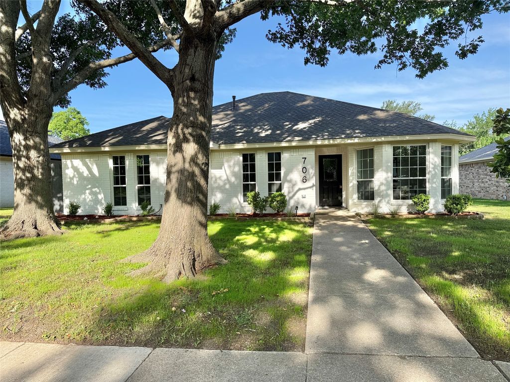 706 Stoneybrook Drive, Wylie, TX 75098
