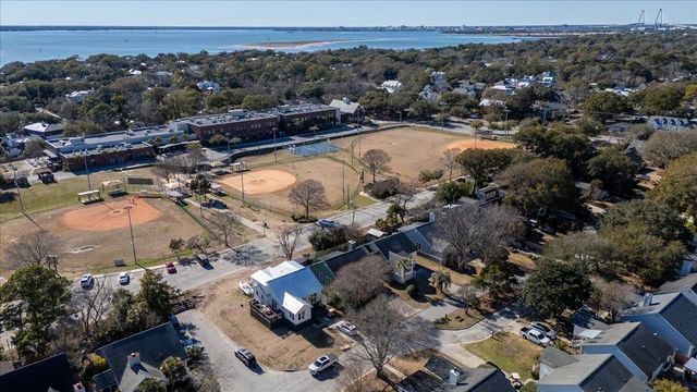 1527 Barquentine Drive, Mount Pleasant, SC 29464