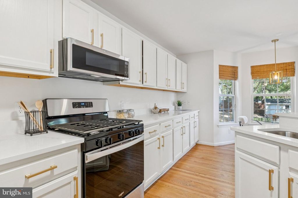 434 MCARTHUR DR, Rockville, MD 20850