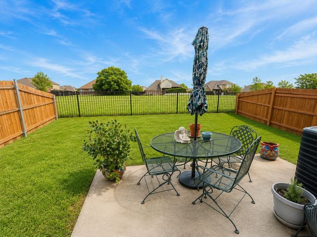 1334 Piedmont Drive, Mansfield, TX 76063