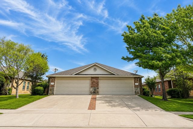 1334 Piedmont Drive, Mansfield, TX 76063