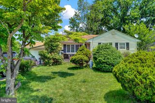 33 SHERBROOKE RD, Trenton, NJ 08638