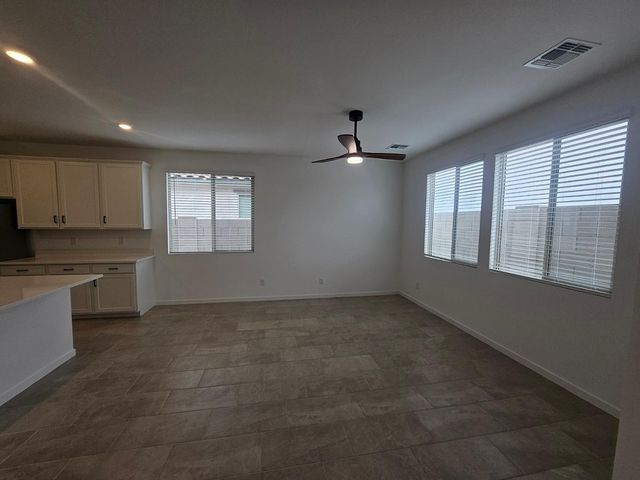 548 W Fremont Pass, Apache Junction, AZ 85120