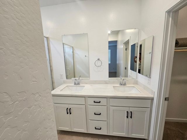 548 W Fremont Pass, Apache Junction, AZ 85120
