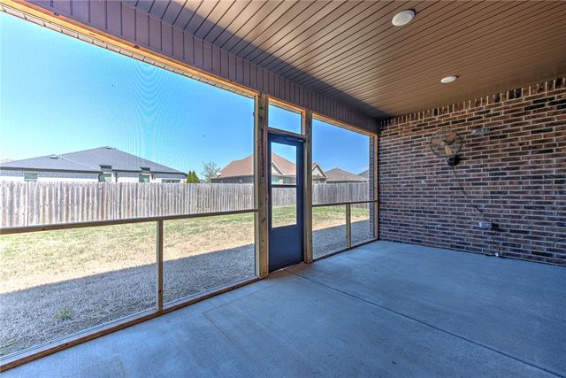 7326 Charlotte Avenue, Springdale, AR 72762