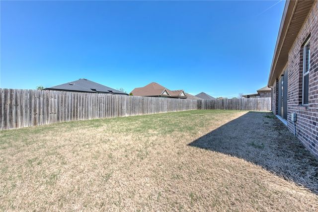 7326 Charlotte Avenue, Springdale, AR 72762