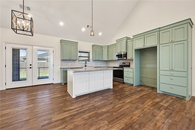 7326 Charlotte Avenue, Springdale, AR 72762