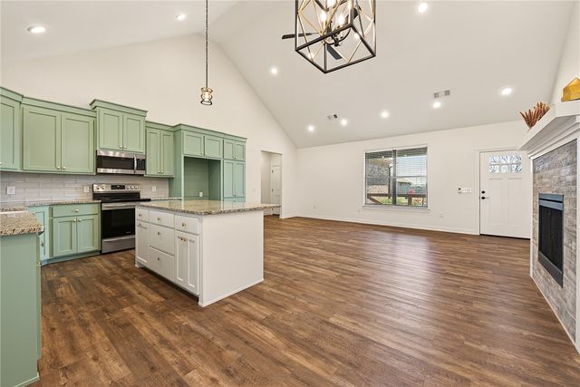 7326 Charlotte Avenue, Springdale, AR 72762