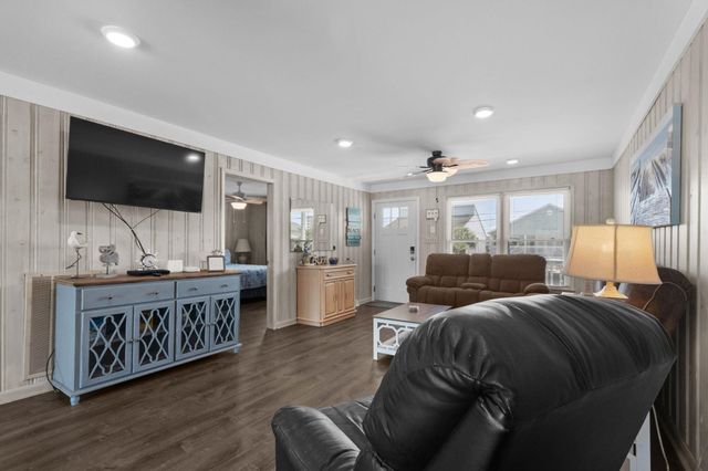 303 56th Ave. N, North Myrtle Beach, SC 29582