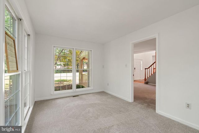 6131 LOST COLONY DR, Woodbridge, VA 22193