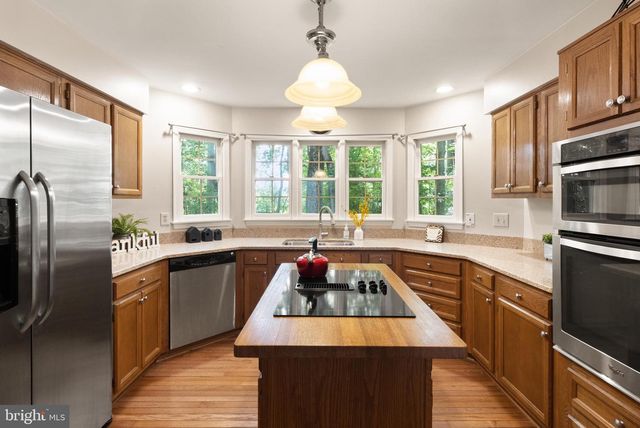 6131 LOST COLONY DR, Woodbridge, VA 22193