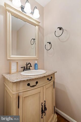 6131 LOST COLONY DR, Woodbridge, VA 22193