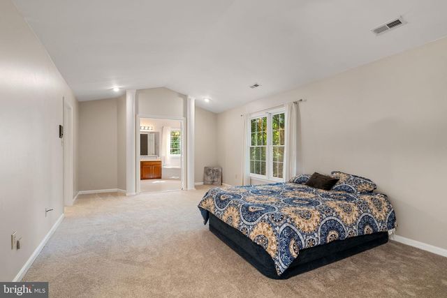 6131 LOST COLONY DR, Woodbridge, VA 22193