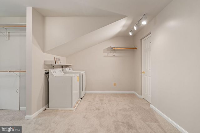 6131 LOST COLONY DR, Woodbridge, VA 22193