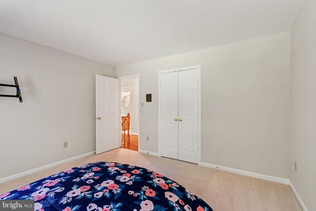 6131 LOST COLONY DR, Woodbridge, VA 22193