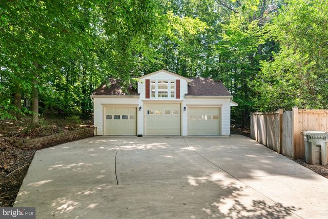 6131 LOST COLONY DR, Woodbridge, VA 22193