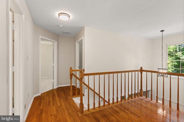 6131 LOST COLONY DR, Woodbridge, VA 22193