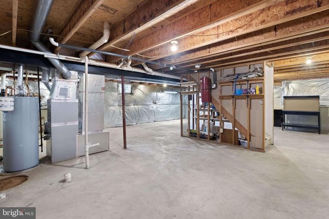 6131 LOST COLONY DR, Woodbridge, VA 22193