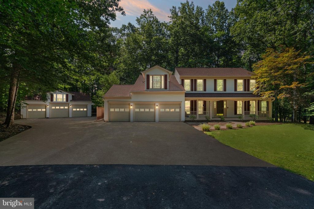 6131 LOST COLONY DR, Woodbridge, VA 22193