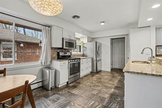 1706 Helen Avenue, Portage, MI 49002