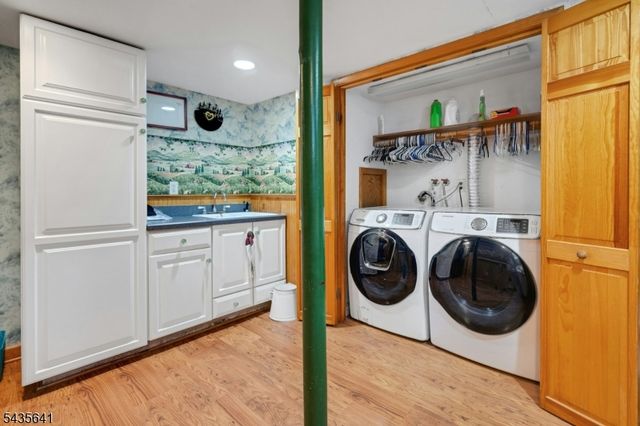 331 Chestnut St, Long Hill Twp., NJ 07980