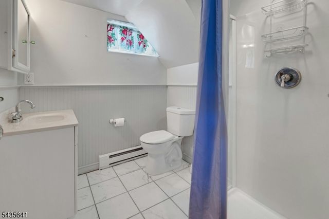 331 Chestnut St, Long Hill Twp., NJ 07980