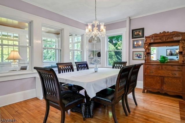 331 Chestnut St, Long Hill Twp., NJ 07980