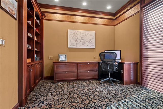 1315 Abington Cambs Drive, Lake Forest, IL 60045